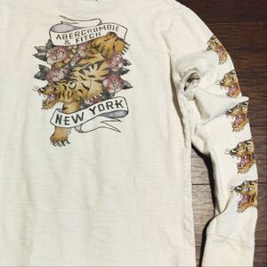 Abercrombie & Fitch long sleeve bad ass tiger graphic vintage tee Ed Hardy style